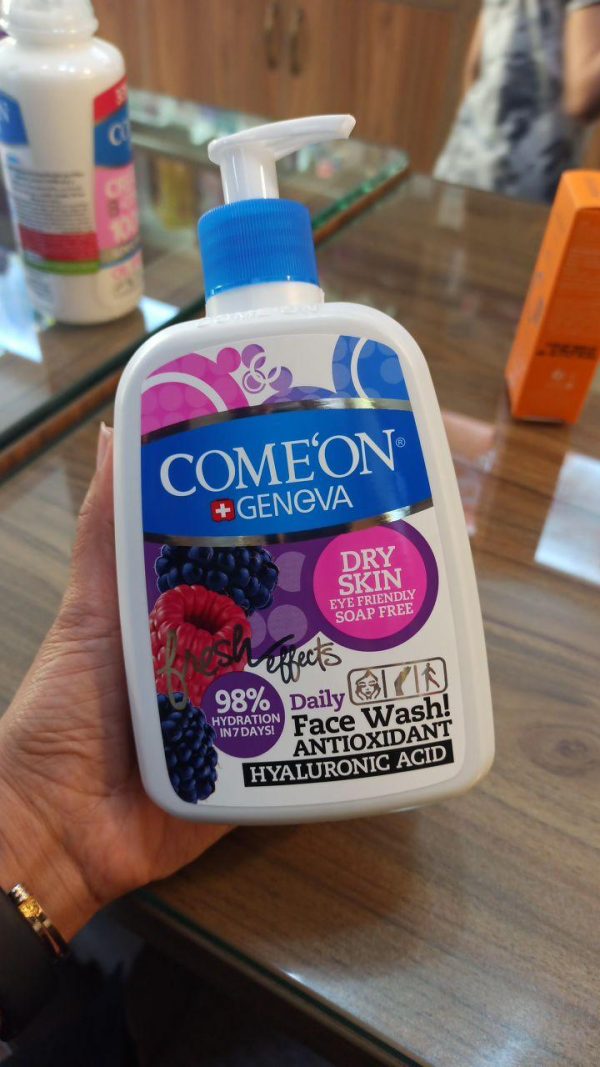 ژل شستشو صورت کامان سری geneva مدل Oily حجم 500 میلی لیتر