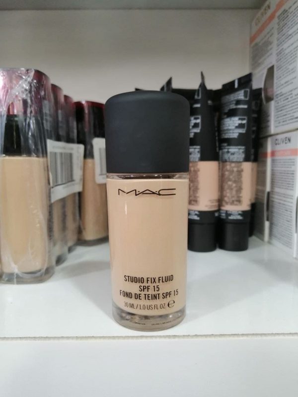 کرم پودر مک Studio Fix SPF15